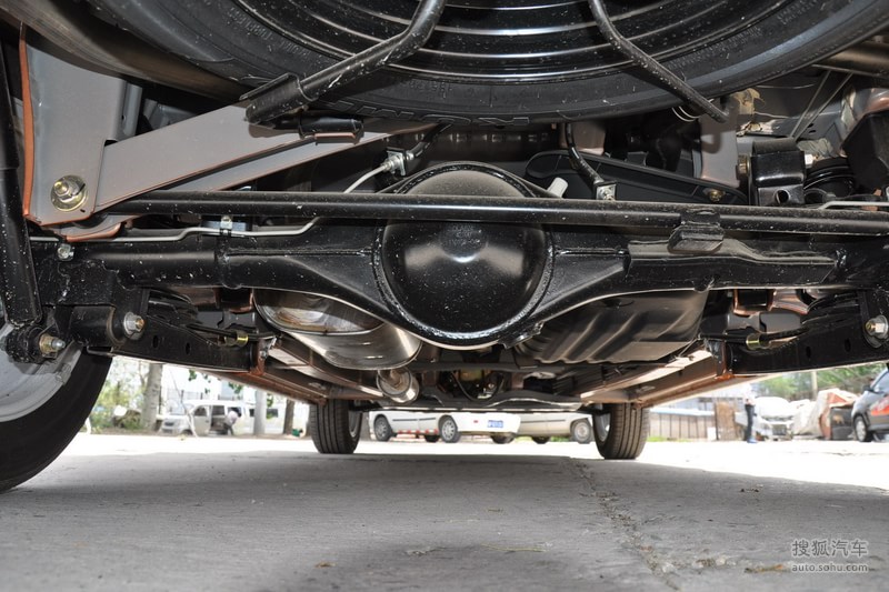 3l 手动 舒适型7座国四底盘/动力图片g796489】_一汽吉林图片_搜狐