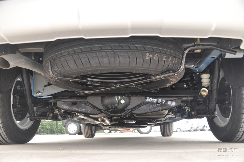 2013款五菱宏光s 1.5l豪华型 到店实拍
