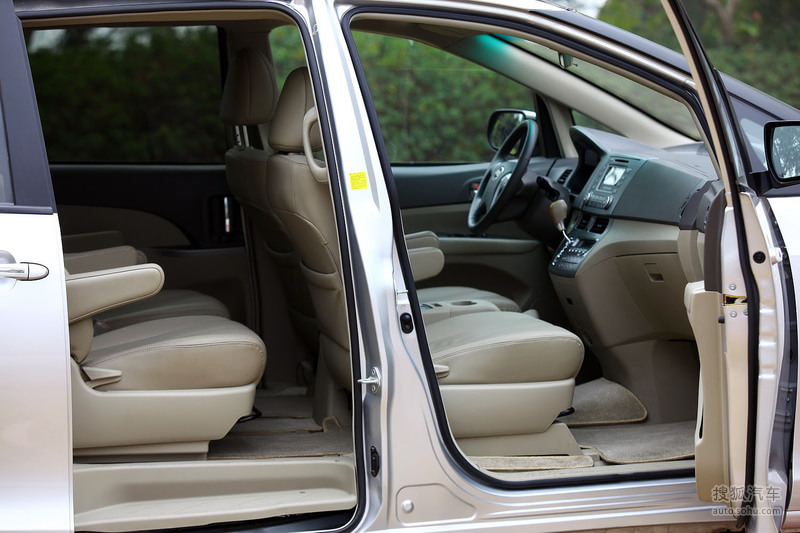 4l 尊享型内饰图片t724597】_比亚迪图片_搜狐汽车网