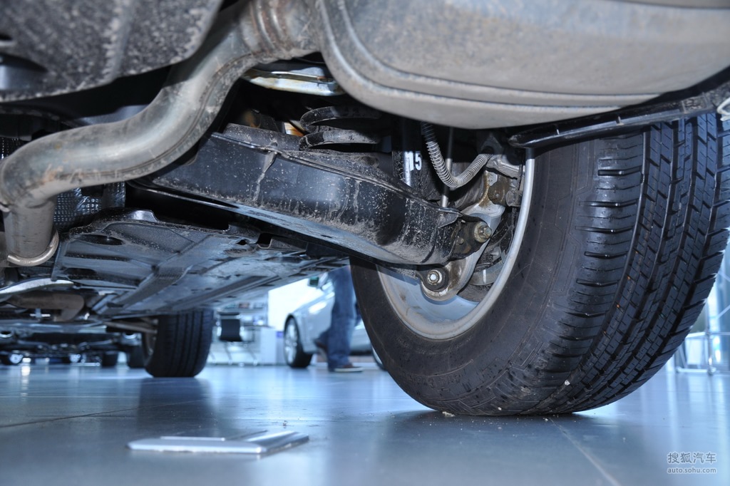 奔驰glk级(进口)2010款glk300 4matic 时尚版底盘/动力t538417高清