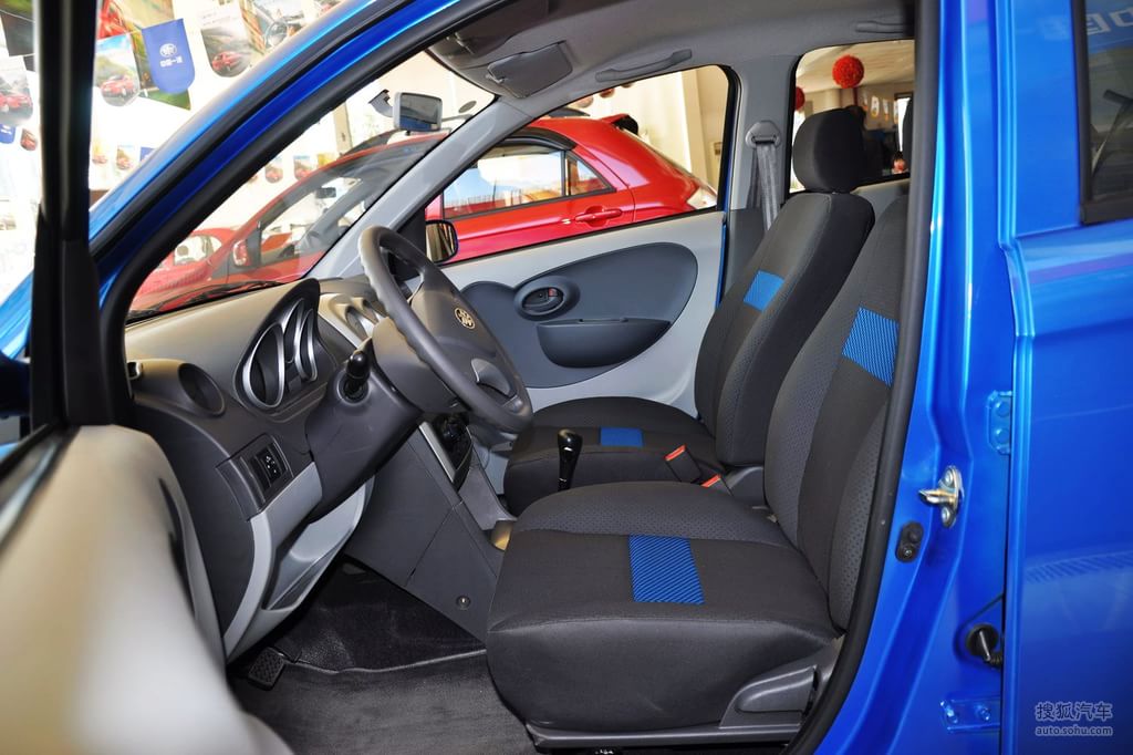 一汽威志v22010款1.3l 自动 旗舰型内饰m635621图片_图库_搜狐汽车