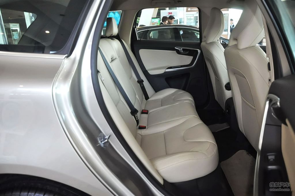 【沃尔沃xc60 2014款t6 智尚版内饰烟黑色内饰米色座椅高清图片g