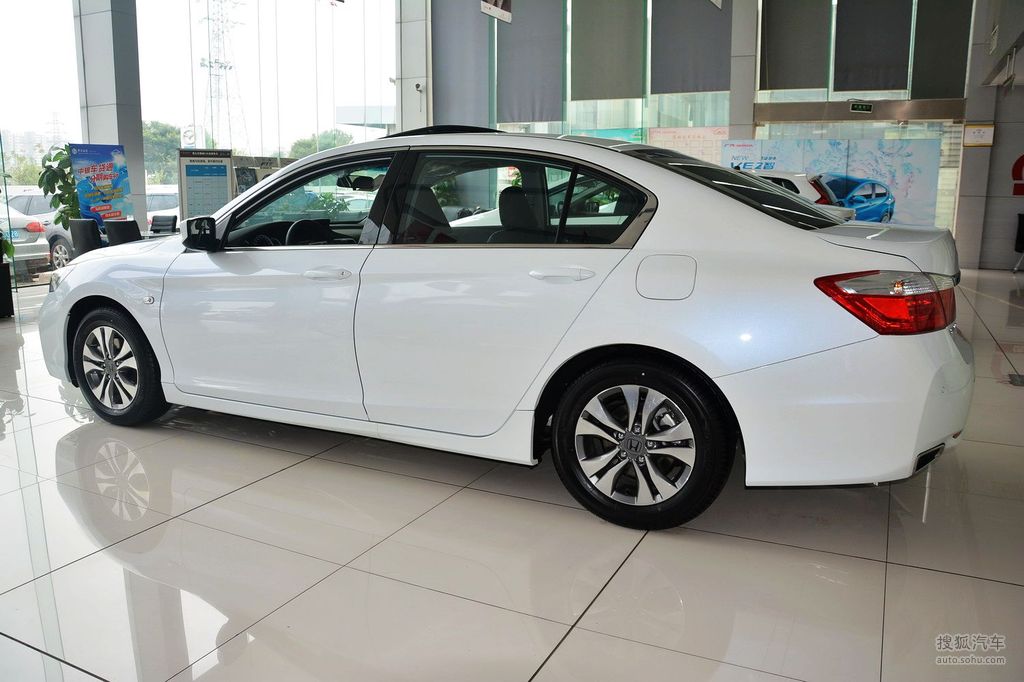 2015款本田雅阁2.0l ex豪华版