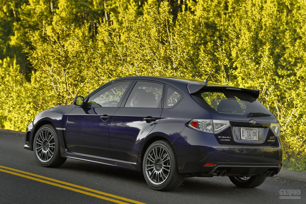 斯巴鲁翼豹两厢