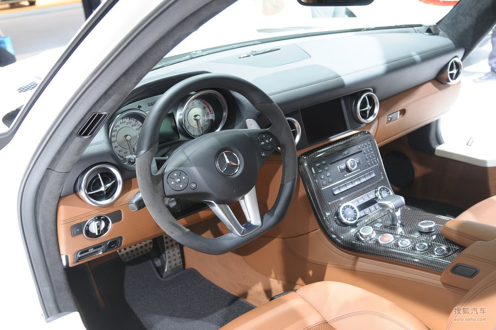 奔驰sls amg内饰t1876149高清图片_图库_搜狐汽车