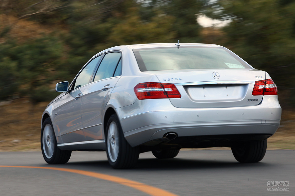 奔驰 北京奔驰 e级长轴距 北京奔驰e200l cgi优雅型试驾实拍
