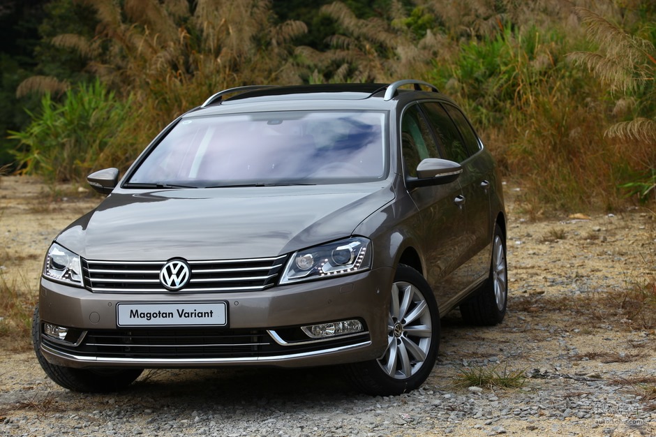 大众 进口大众 全新迈腾旅行车 2012款大众迈腾旅行版试驾